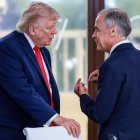 Donald Trump y Mark Carney en la cumbre del G7/ EVELYN HOCKSTEIN