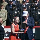 Donald Trump junto a Alison Crowther/ Alex Wroblewski