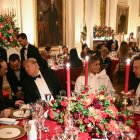 XI Jinping (I) y Donald Trump hablan durante la Cena de Estado