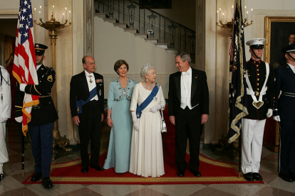 UK Queen Elizabeth II and the Duke of Edinburgh, visiting the White House under President George W. Bush / Joyce N. Boghosian (WHHA).