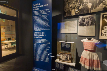 cartel en la exposición ¡Presente! A Latino History of the United States