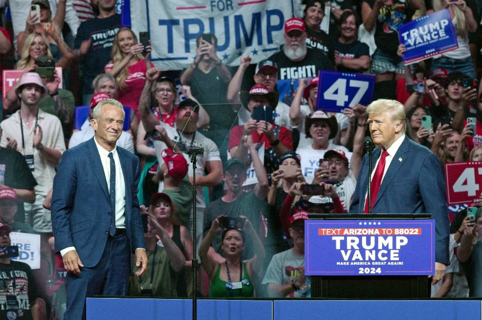 Trump seeks to persuade RFK Jr. supporters by integrating his anti junk