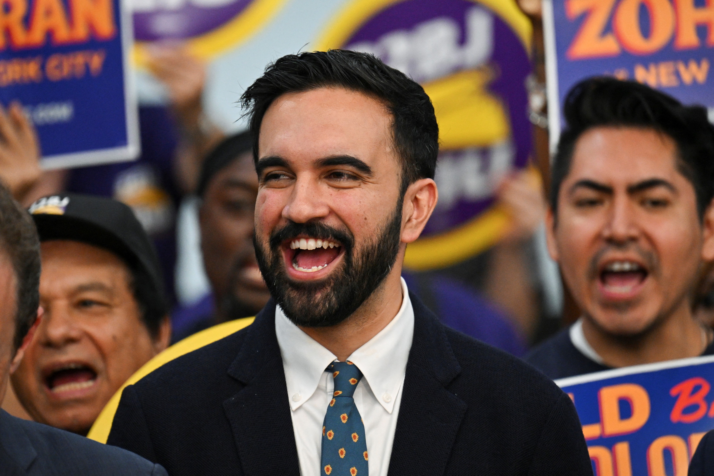 Socialist Zohran Mamdani wins the New York City mayoralty after ...