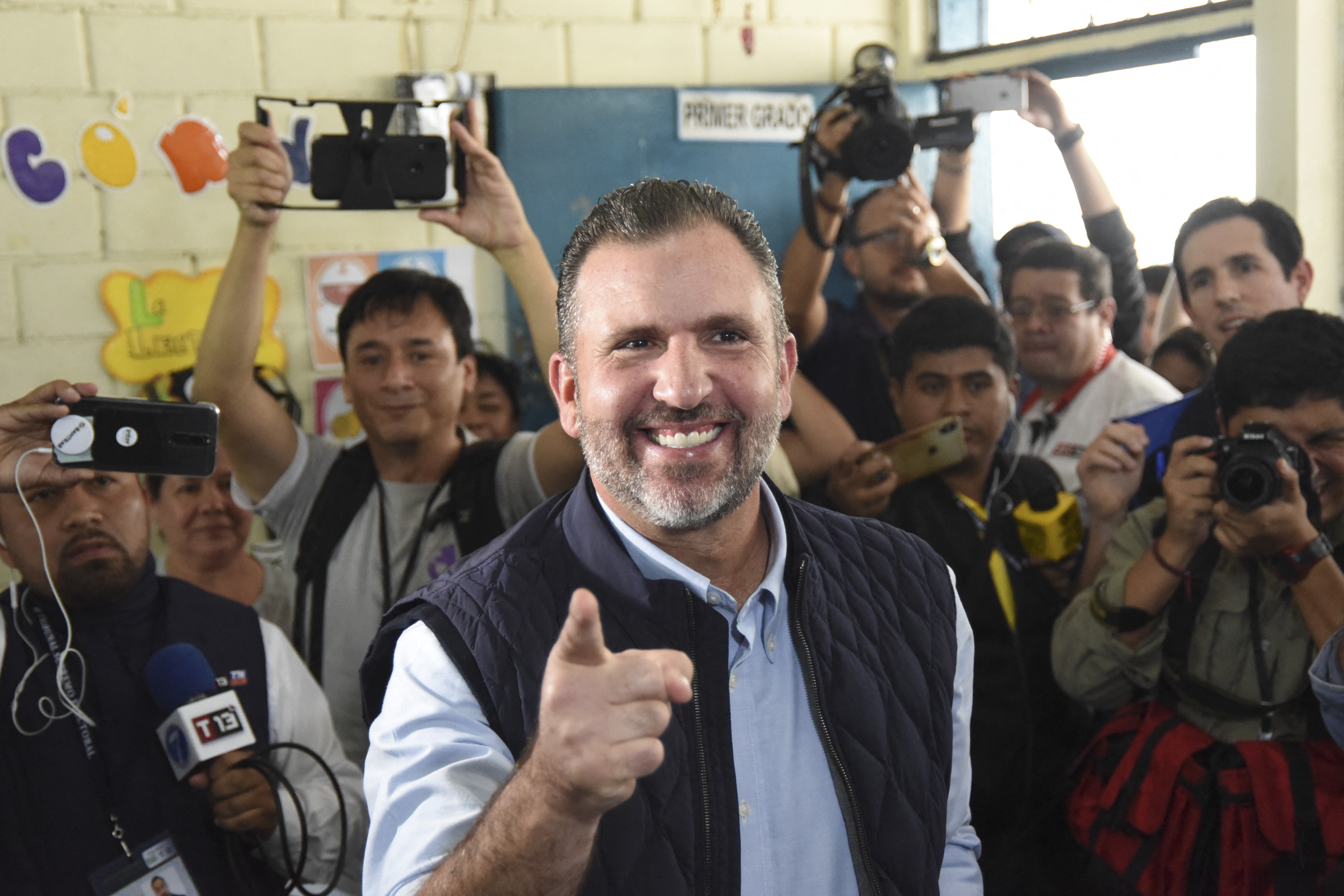 Progressive Jpeg Guatemala: Strong opposition to progressive government as Roberto Arzú ...